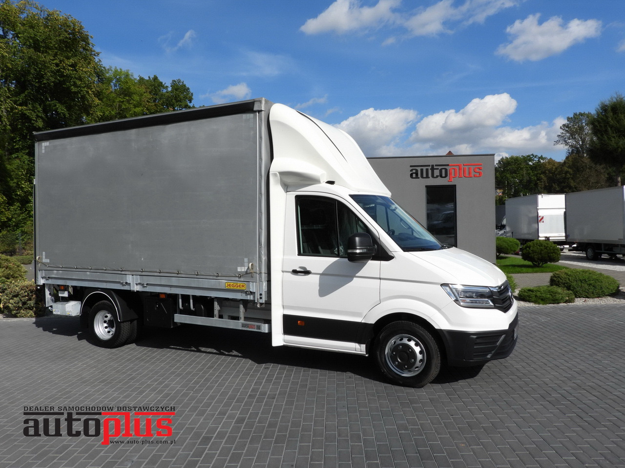 VOLKSWAGEN CRAFTER TARPAULIN LIFT 8 PALLETS CRUISE CONTROL LED LIGHTS TWIN WHEELS AIR CONDITIONING 180HP - Autoutilitară cu prelată: Foto 1 VOLKSWAGEN CRAFTER TARPAULIN LIFT 8 PALLETS CRUISE CONTROL LED LIGHTS TWIN WHEELS AIR CONDITIONING 180HP - Autoutilitară cu prelată: Foto 1