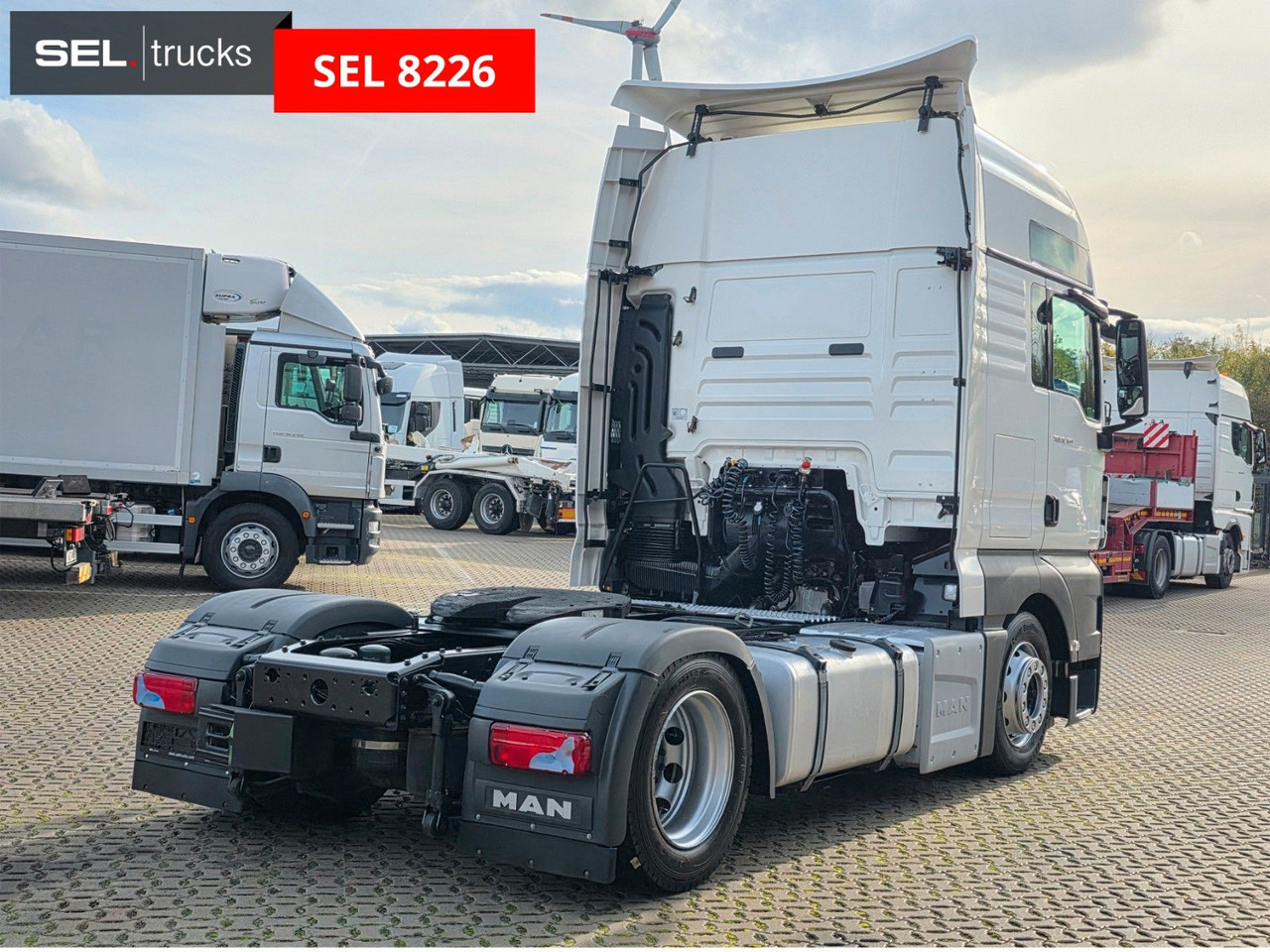 MAN TGX 18.460 4X2 LLS-U / Retarder / 2 Tanks - Cap tractor: Foto 5 MAN TGX 18.460 4X2 LLS-U / Retarder / 2 Tanks - Cap tractor: Foto 5