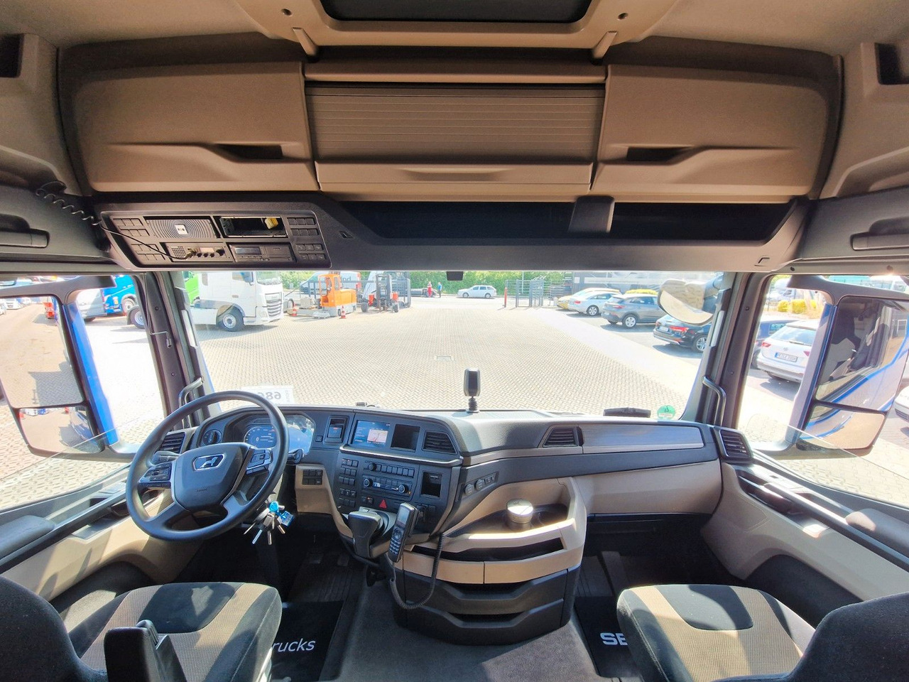 Cap tractor MAN TGX 18.510 4x2 LL SA / Retarder / 2 Tanks / Navi: Foto 20