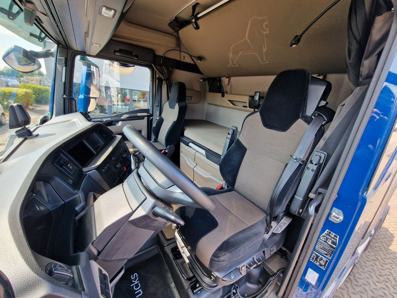 Cap tractor MAN TGX 18.510 4x2 LL SA / Retarder / 2 Tanks / Navi: Foto 16