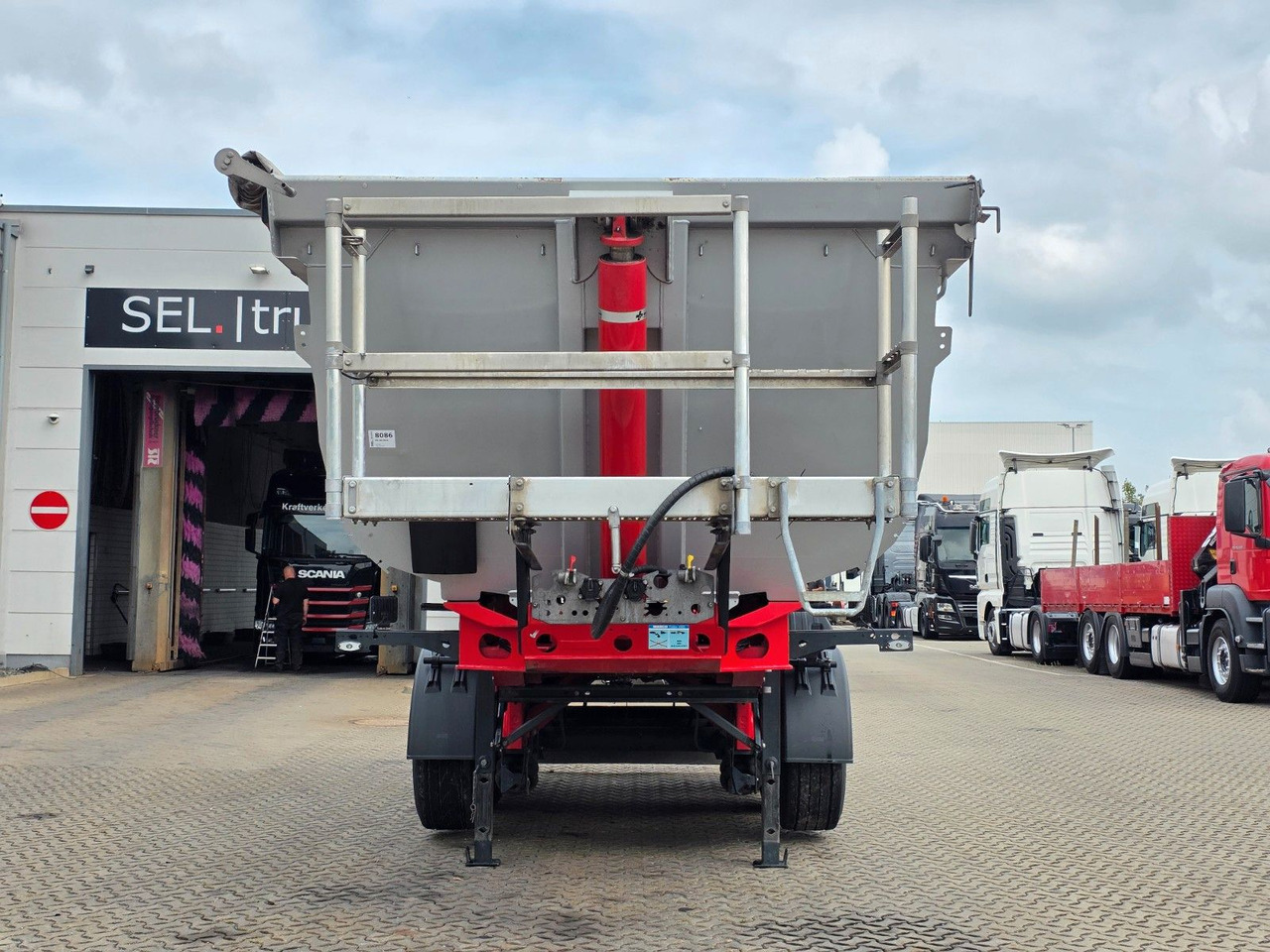 Meiller KISA3 / Alu-Felgen / Liftachse - Semiremorcă basculantă: Foto 3 Meiller KISA3 / Alu-Felgen / Liftachse - Semiremorcă basculantă: Foto 3
