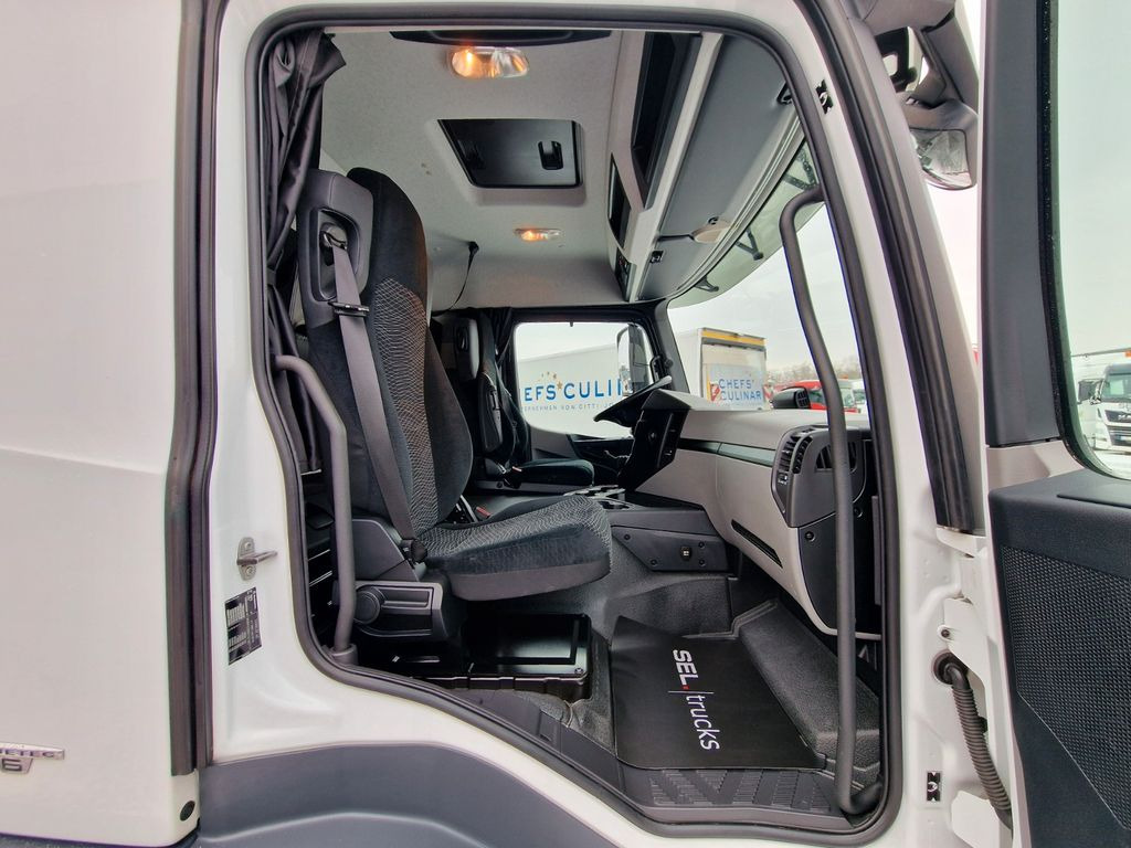 Camion cu prelată Mercedes-Benz Antos 1840 Mercedes-Benz Antos 1840: Foto 17 Camion cu prelată Mercedes-Benz Antos 1840 Mercedes-Benz Antos 1840: Foto 17