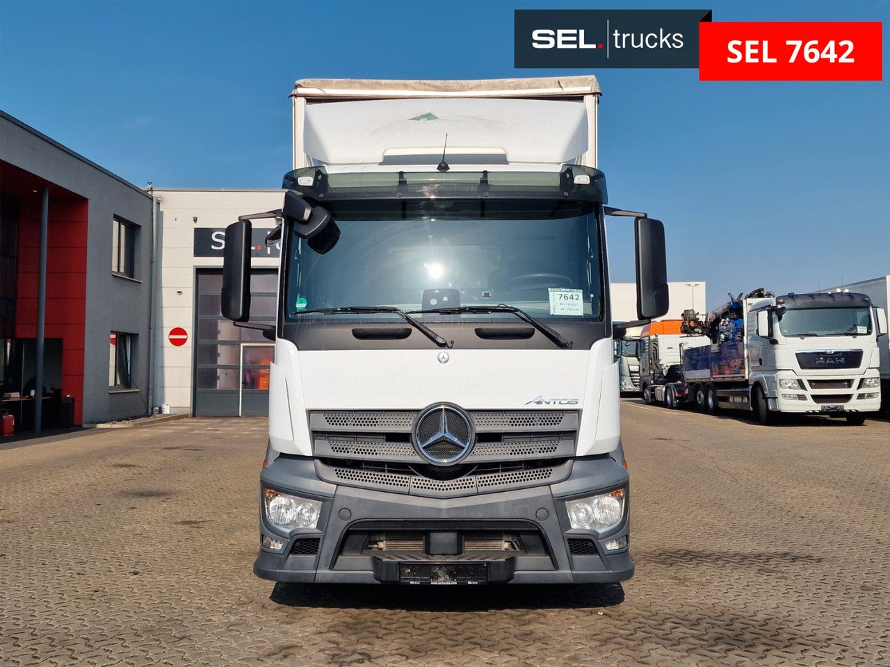 Mercedes-Benz Antos 2540 / Fernbedienung / Lenkachse - Camion cu macara: Foto 3 Mercedes-Benz Antos 2540 / Fernbedienung / Lenkachse - Camion cu macara: Foto 3