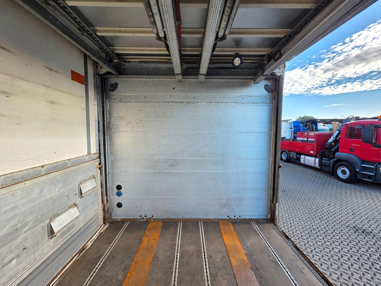 Semiremorcă pentru transportul băuturilor System Trailer PRSSL-24-1-TRI / Ldbw / Lenkachse: Foto 19 Semiremorcă pentru transportul băuturilor System Trailer PRSSL-24-1-TRI / Ldbw / Lenkachse: Foto 19