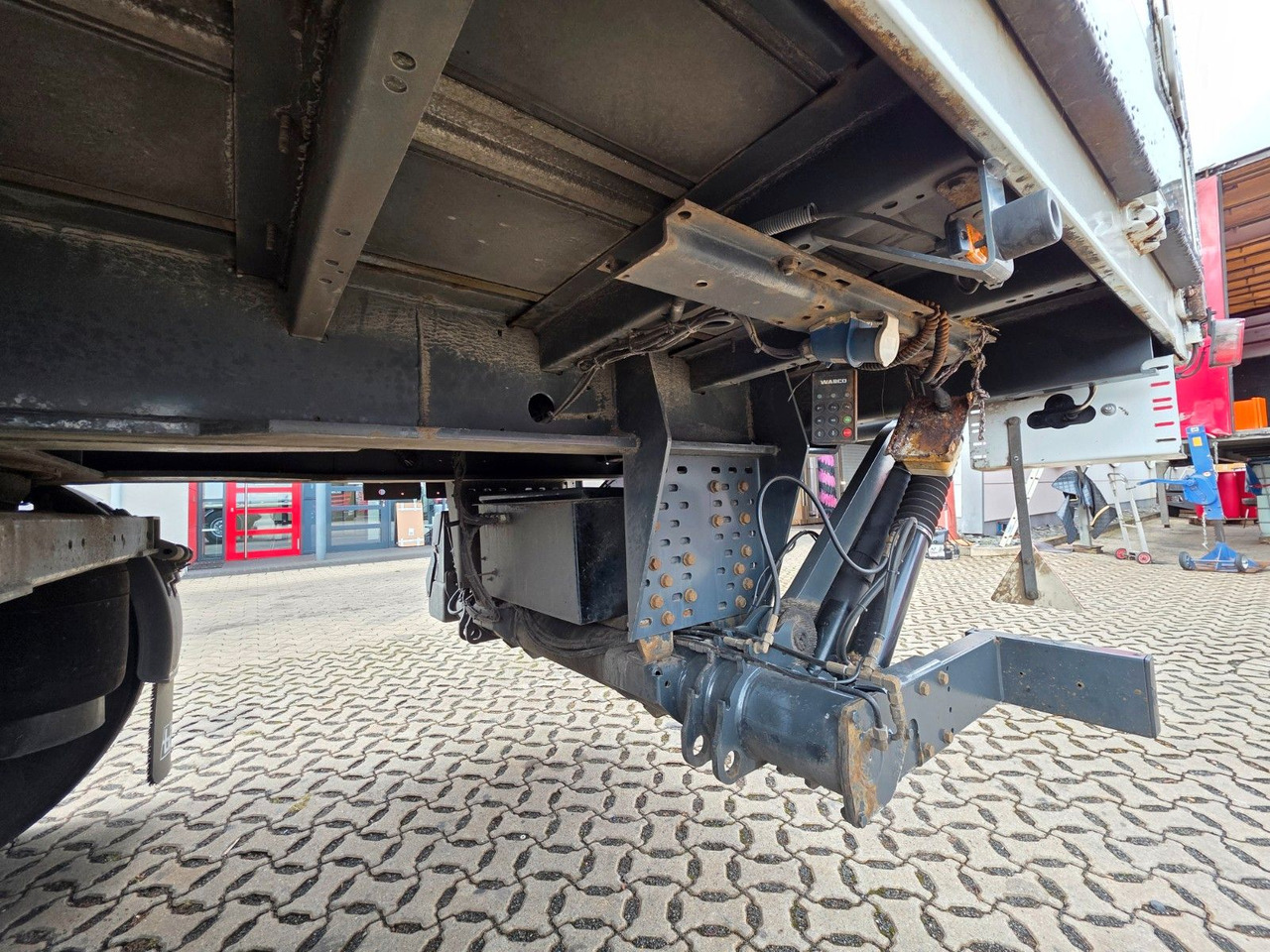 Semiremorcă pentru transportul băuturilor System Trailer PRSSL-24-1-TRI / Ldbw / Lenkachse: Foto 26 Semiremorcă pentru transportul băuturilor System Trailer PRSSL-24-1-TRI / Ldbw / Lenkachse: Foto 26