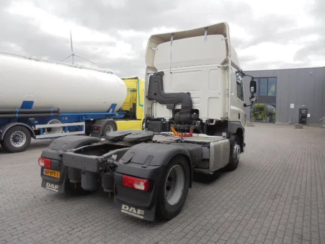 DAF CF 400 NL TRUCK - Cap tractor: Foto 3 DAF CF 400 NL TRUCK - Cap tractor: Foto 3