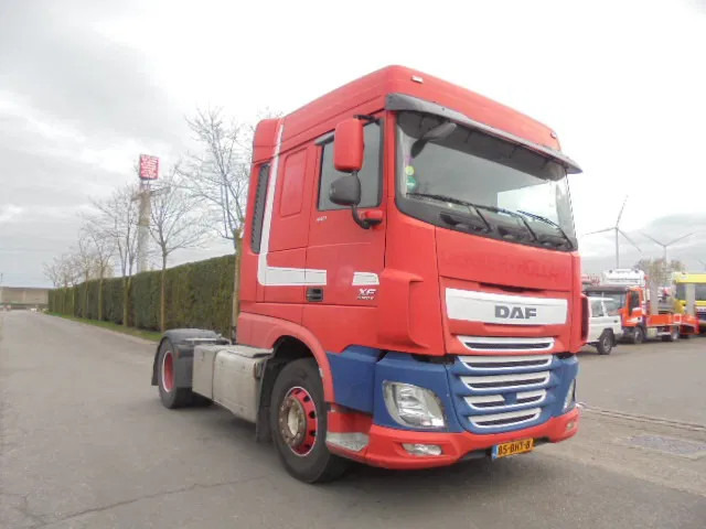 DAF XF 440 ADR + COMPRESSOR NL TRUCK - Cap tractor: Foto 3 DAF XF 440 ADR + COMPRESSOR NL TRUCK - Cap tractor: Foto 3