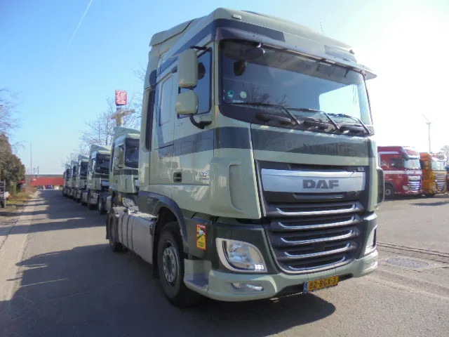 DAF XF 440 NL TRUCK - Cap tractor: Foto 3 DAF XF 440 NL TRUCK - Cap tractor: Foto 3