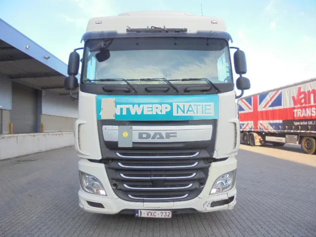 DAF XF 460 - Cap tractor: Foto 2 DAF XF 460 - Cap tractor: Foto 2