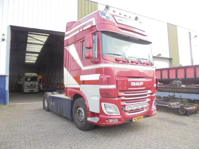DAF XF 510 ENGINE NOT OK NL TRUCK - Cap tractor: Foto 3 DAF XF 510 ENGINE NOT OK NL TRUCK - Cap tractor: Foto 3
