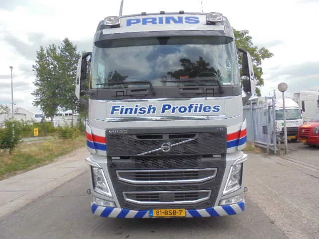Volvo FH 420 6X2 NL TRUCK - Cap tractor: Foto 3 Volvo FH 420 6X2 NL TRUCK - Cap tractor: Foto 3