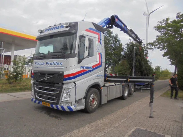 Volvo FH 420 6X2 NL TRUCK - Cap tractor: Foto 1 Volvo FH 420 6X2 NL TRUCK - Cap tractor: Foto 1
