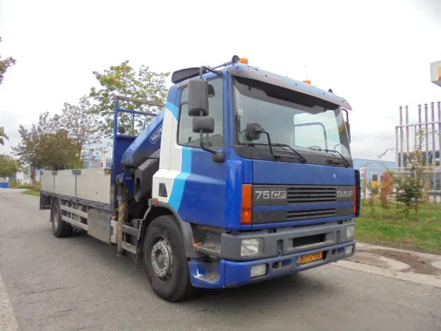 DAF CF 290 - Camion platformă: Foto 4 DAF CF 290 - Camion platformă: Foto 4