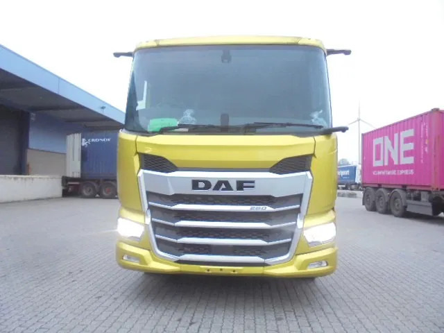 DAF XD 260 FA DEMO RHD - Camion şasiu: Foto 2 DAF XD 260 FA DEMO RHD - Camion şasiu: Foto 2