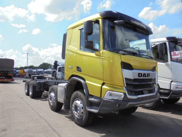 DAF XD 450 F 8X4 NIEUW MET FABRIEKS GARANTIE - Camion şasiu: Foto 3 DAF XD 450 F 8X4 NIEUW MET FABRIEKS GARANTIE - Camion şasiu: Foto 3