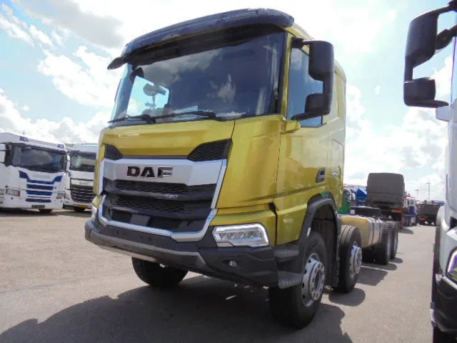 DAF XD 450 F 8X4 NIEUW MET FABRIEKS GARANTIE - Camion şasiu: Foto 1 DAF XD 450 F 8X4 NIEUW MET FABRIEKS GARANTIE - Camion şasiu: Foto 1