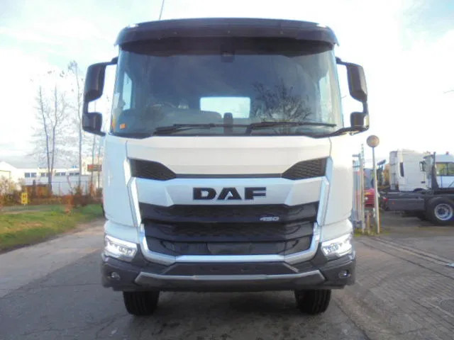 DAF XDC 450 8X4 DEMO UNUSED RHD - Camion şasiu: Foto 2 DAF XDC 450 8X4 DEMO UNUSED RHD - Camion şasiu: Foto 2