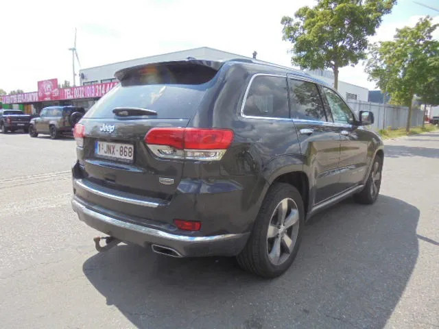 Jeep Grand Cherokee 4X4 SUMMIT EDITION 3.0 LTR V6 - SUV: Foto 5 Jeep Grand Cherokee 4X4 SUMMIT EDITION 3.0 LTR V6 - SUV: Foto 5