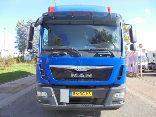 MAN TGM 12.250 NL TRUCK - Camion furgon: Foto 2 MAN TGM 12.250 NL TRUCK - Camion furgon: Foto 2