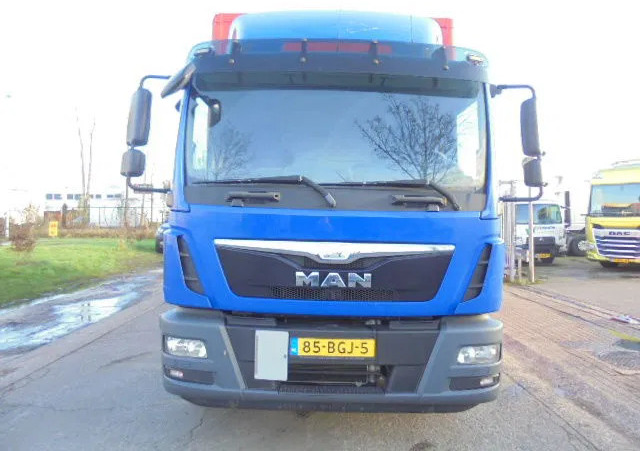 MAN TGM 12-250 NL TRUCK - Camion furgon: Foto 2 MAN TGM 12-250 NL TRUCK - Camion furgon: Foto 2