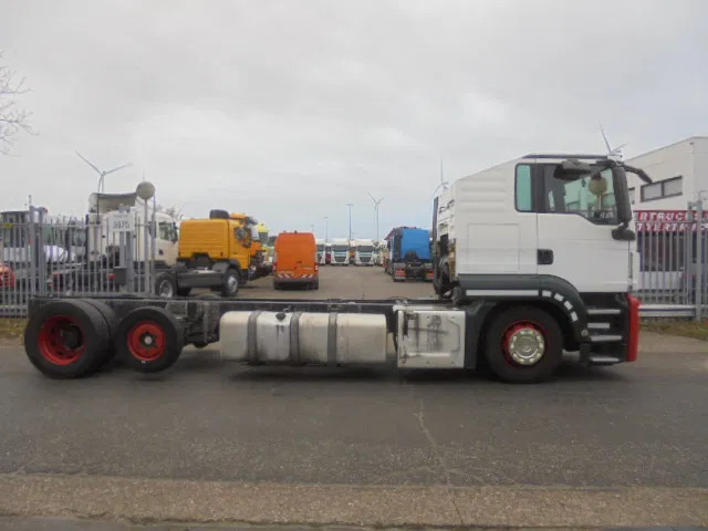 MAN TGS 23.400 LL.U 6X2 - Camion transport auto: Foto 2 MAN TGS 23.400 LL.U 6X2 - Camion transport auto: Foto 2