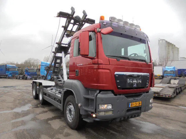 MAN TGS 26.480 6X4 BB NL TRUCK - Camion cu sistem de cablu: Foto 3 MAN TGS 26.480 6X4 BB NL TRUCK - Camion cu sistem de cablu: Foto 3