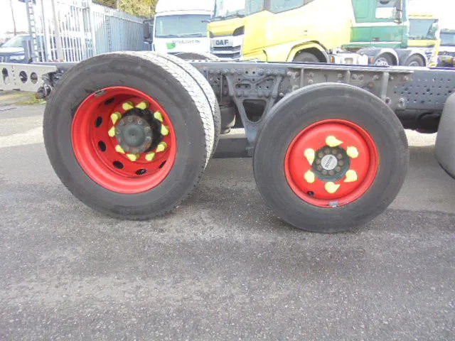 Mercedes-Benz Actros 2340 6X2 EUR 6 - Camion şasiu: Foto 5 Mercedes-Benz Actros 2340 6X2 EUR 6 - Camion şasiu: Foto 5