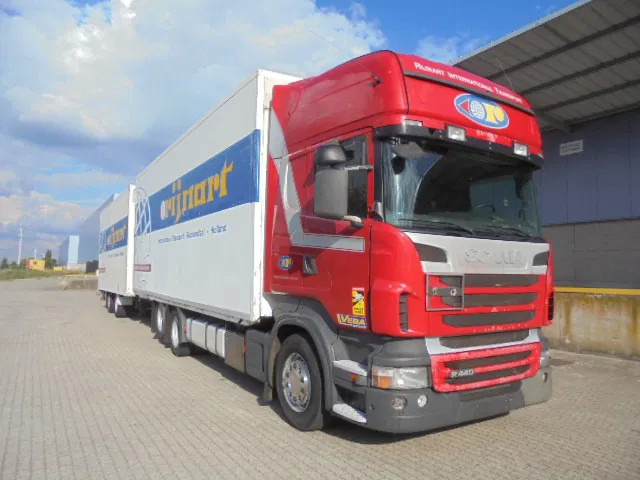 Scania R440 6X2 VOLUME COMBI + RETARDER - Camion furgon: Foto 3 Scania R440 6X2 VOLUME COMBI + RETARDER - Camion furgon: Foto 3