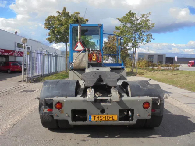 Terberg YT 182 NL KENTEKEN - Tractor terminal: Foto 5 Terberg YT 182 NL KENTEKEN - Tractor terminal: Foto 5