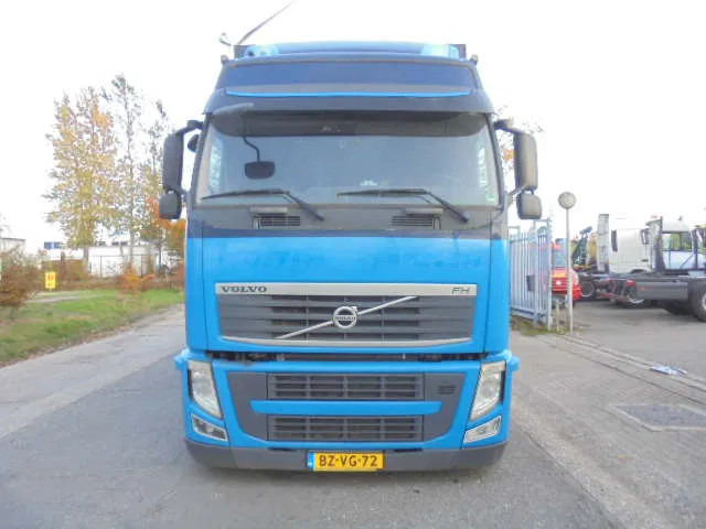 Volvo FH 420 6X2 NL TRUCK - Camion cu prelată: Foto 2 Volvo FH 420 6X2 NL TRUCK - Camion cu prelată: Foto 2