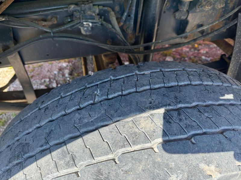 Camion basculantă, Camion cu macara DAF CF 65: Foto 15