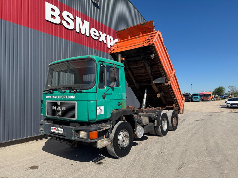 MAN 26.302 - Camion basculantă: Foto 5 MAN 26.302 - Camion basculantă: Foto 5