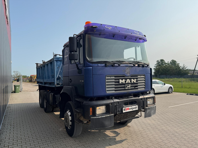 MAN 27.314, 6x6 - Camion basculantă: Foto 2 MAN 27.314, 6x6 - Camion basculantă: Foto 2