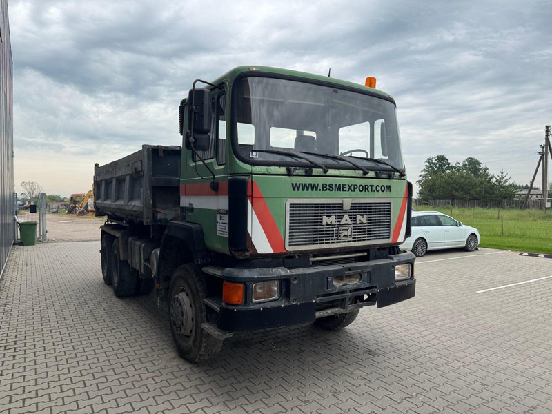 MAN 27.362, 6x6 - Camion basculantă: Foto 2 MAN 27.362, 6x6 - Camion basculantă: Foto 2