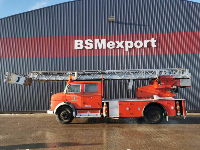 Mercedes-Benz 1313 - Autospeciala de stins incendii: Foto 2 Mercedes-Benz 1313 - Autospeciala de stins incendii: Foto 2