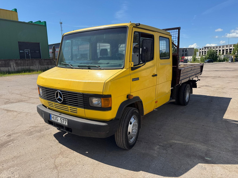 Mercedes-Benz 609 D - Camion basculantă: Foto 1 Mercedes-Benz 609 D - Camion basculantă: Foto 1