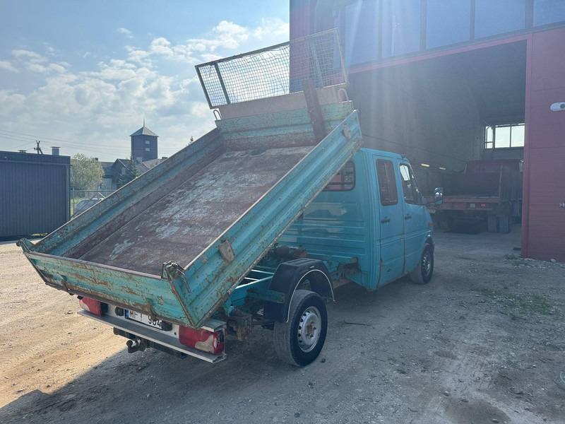 Mercedes-Benz Sprinter 310 - Autoutilitară basculantă: Foto 3 Mercedes-Benz Sprinter 310 - Autoutilitară basculantă: Foto 3