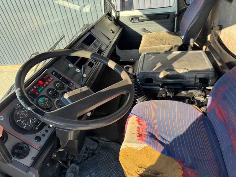 Renault G300 - Camion basculantă: Foto 5 Renault G300 - Camion basculantă: Foto 5