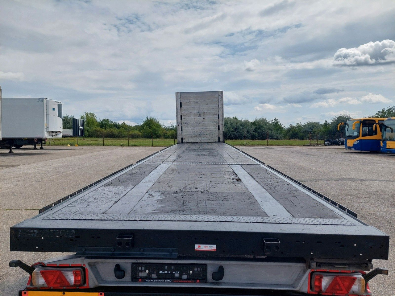 Kögel S24 Mega - Semiremorcă platformă: Foto 5 Kögel S24 Mega - Semiremorcă platformă: Foto 5