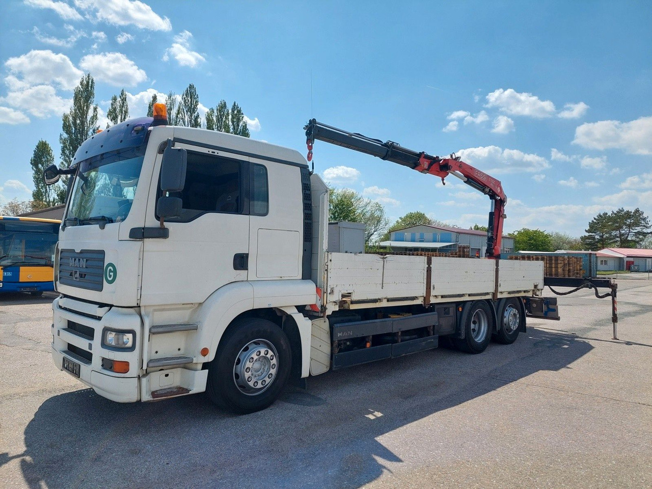 MAN GA 26.320 6X2-2 BL + Kran Fassi F110AC22 - Camion platformă, Camion cu macara: Foto 1 MAN GA 26.320 6X2-2 BL + Kran Fassi F110AC22 - Camion platformă, Camion cu macara: Foto 1