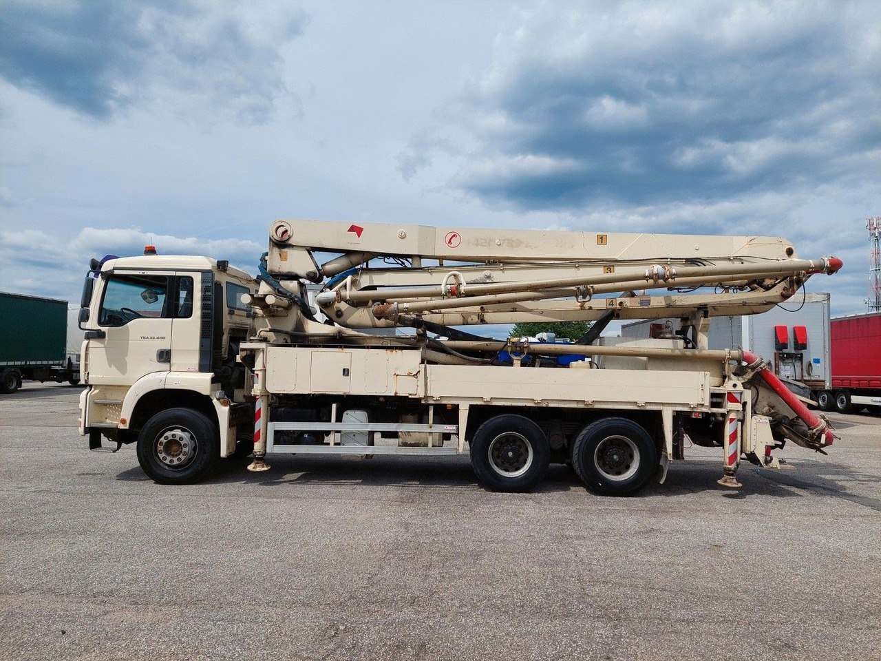 MAN TGA 33.400 6x4 BB JMBH 33 - Autopompă de beton: Foto 5 MAN TGA 33.400 6x4 BB JMBH 33 - Autopompă de beton: Foto 5