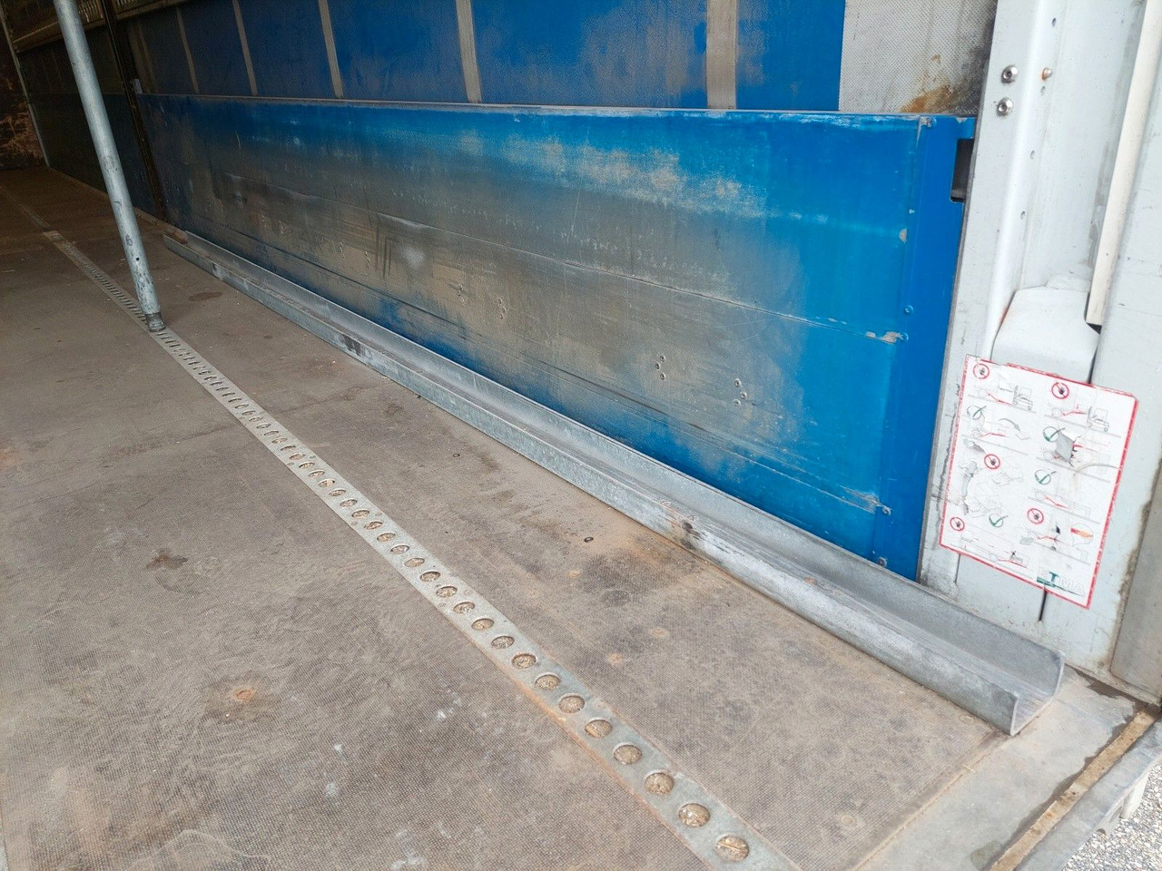 Camion cu prelată MAN TGL 12.250 BL 4x2: Foto 11 Camion cu prelată MAN TGL 12.250 BL 4x2: Foto 11