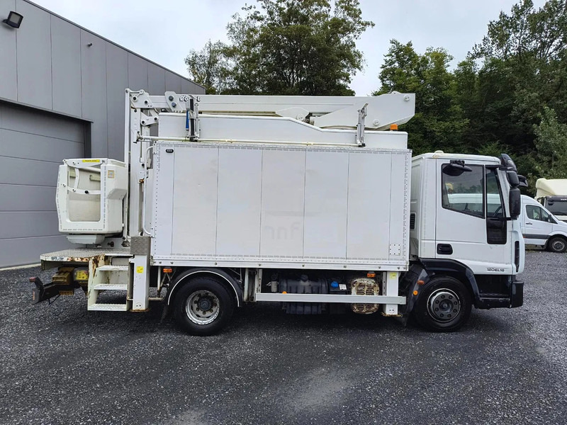 Iveco EuroCargo 120 120E18 + COMET 151TAL (15 m) - Camion: Foto 3 Iveco EuroCargo 120 120E18 + COMET 151TAL (15 m) - Camion: Foto 3