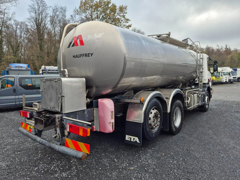 Scania P340 INSULATED INOX TANK 15000L - 1 COMP - RETARDER - Camion cisternă: Foto 5 Scania P340 INSULATED INOX TANK 15000L - 1 COMP - RETARDER - Camion cisternă: Foto 5