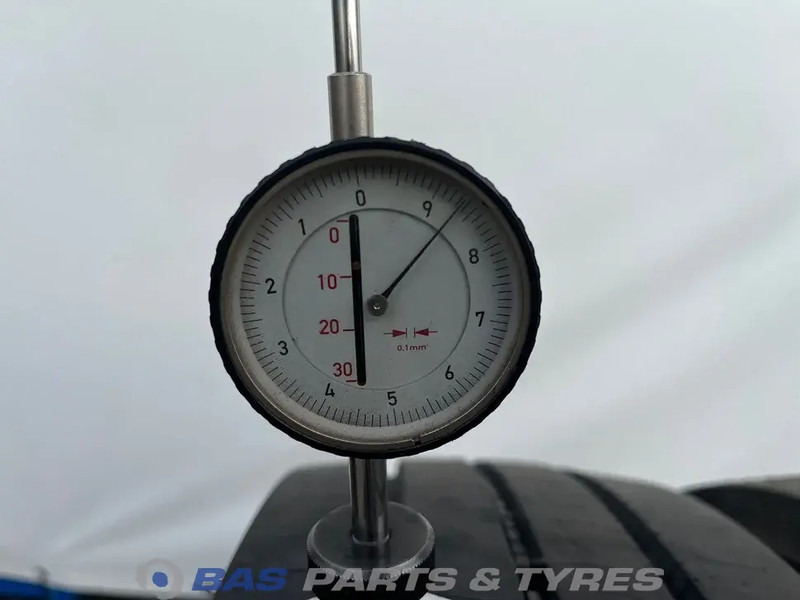 Bridgestone Bridgestone 205/75R17.5 Duravis R-Steer002 124/122 M M+S 3PMSF gebruikte set - Anvelopă pentru Camion: Foto 3 Bridgestone Bridgestone 205/75R17.5 Duravis R-Steer002 124/122 M M+S 3PMSF gebruikte set - Anvelopă pentru Camion: Foto 3