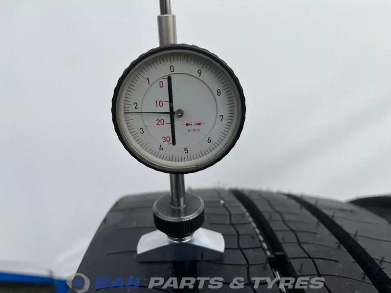 Bridgestone Bridgestone 265/70R17.5 Duravis R-Steer002 138/136 M M+S 3PMSF gebruikte set - Anvelopă pentru Camion: Foto 3 Bridgestone Bridgestone 265/70R17.5 Duravis R-Steer002 138/136 M M+S 3PMSF gebruikte set - Anvelopă pentru Camion: Foto 3