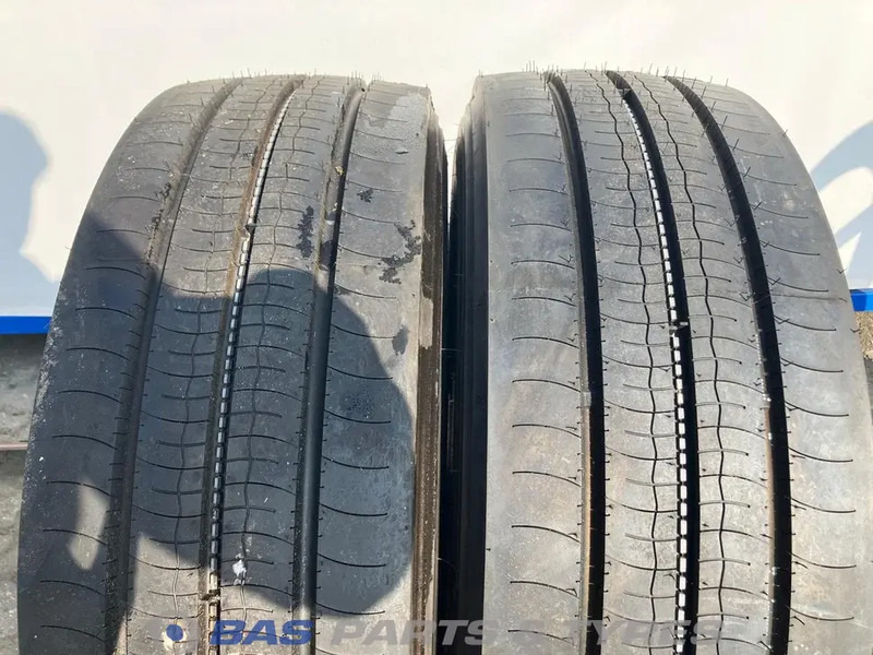 Bridgestone Bridgestone 265/70R17.5 Duravis R-Steer002 138/136 M M+S 3PMSF gebruikte set - Anvelopă pentru Camion: Foto 2 Bridgestone Bridgestone 265/70R17.5 Duravis R-Steer002 138/136 M M+S 3PMSF gebruikte set - Anvelopă pentru Camion: Foto 2