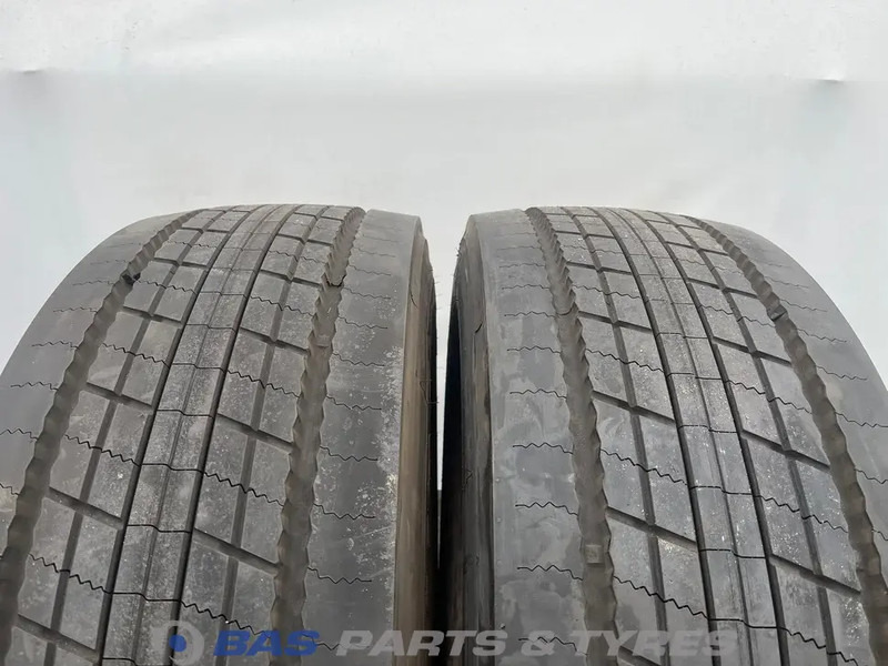 Bridgestone Bridgestone 315/70R22.5 DURAVIS R-STEER002 156/154 M M+S 3PMSF gebruikte set - Anvelopă pentru Camion: Foto 2 Bridgestone Bridgestone 315/70R22.5 DURAVIS R-STEER002 156/154 M M+S 3PMSF gebruikte set - Anvelopă pentru Camion: Foto 2
