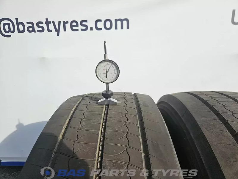 Bridgestone Bridgestone 315/70R22.5 H-STEER002 ECOPIA 156/154 M M+S 3PMSF gebruikte set - Anvelopă pentru Camion: Foto 3 Bridgestone Bridgestone 315/70R22.5 H-STEER002 ECOPIA 156/154 M M+S 3PMSF gebruikte set - Anvelopă pentru Camion: Foto 3