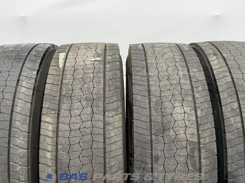 Bridgestone Bridgestone 315/80R22.5 Ecopia Drive Enliten 154/150 M+S 3PMSF gebruikte set - Anvelopă pentru Camion: Foto 2 Bridgestone Bridgestone 315/80R22.5 Ecopia Drive Enliten 154/150 M+S 3PMSF gebruikte set - Anvelopă pentru Camion: Foto 2